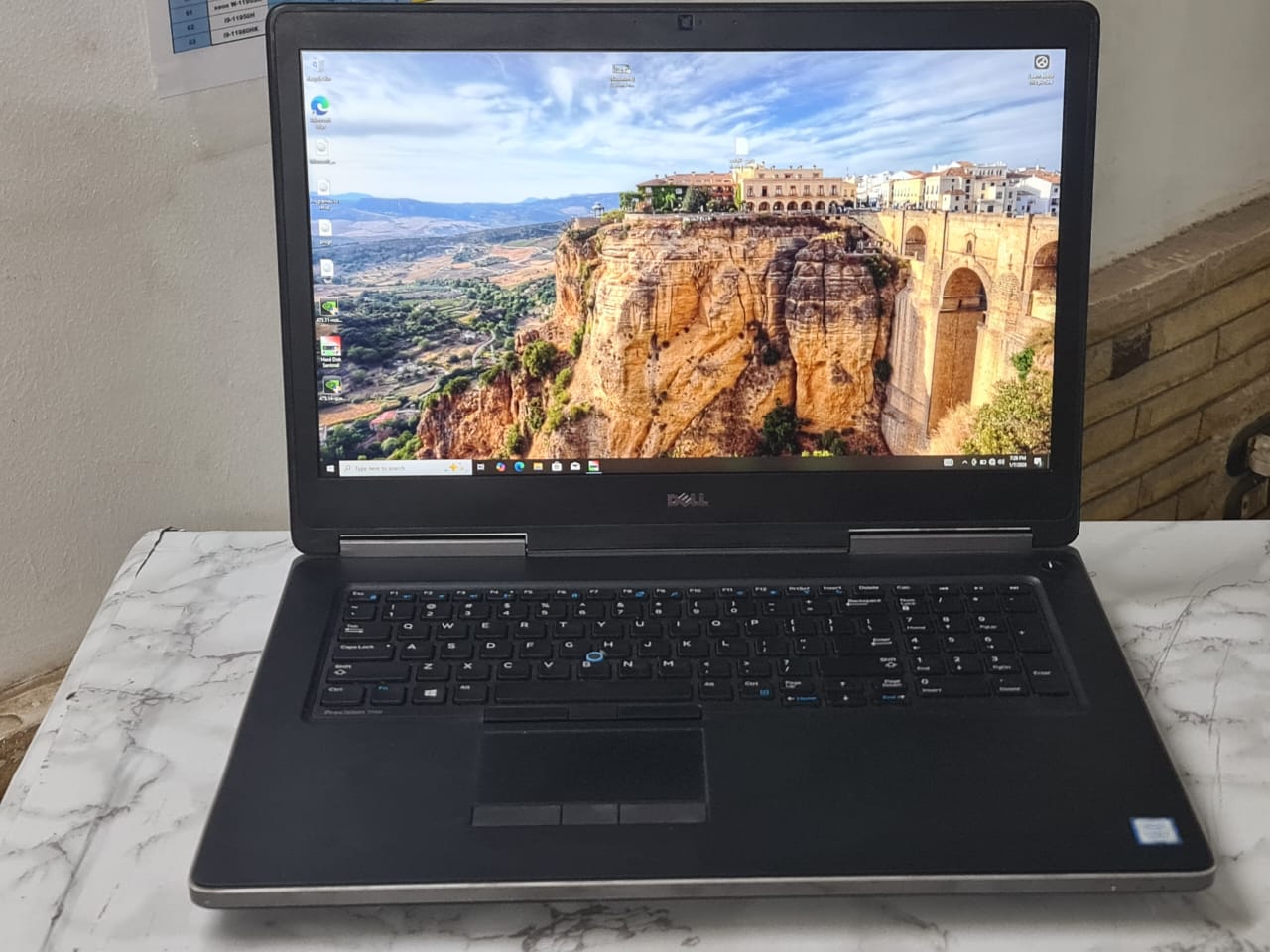Dell Precision 7720 بكارت فيجا انفيديا 6 جيجا فعلي – عملاق اجهزة الورك استيشن بكارت فيجا انفيديا 6 جيجا فعلي – وحش الالعاب ( بيس 21 – فيفا 21 ) وبرامج ادوبي (كارت فيجا وحش nvidea p3000)