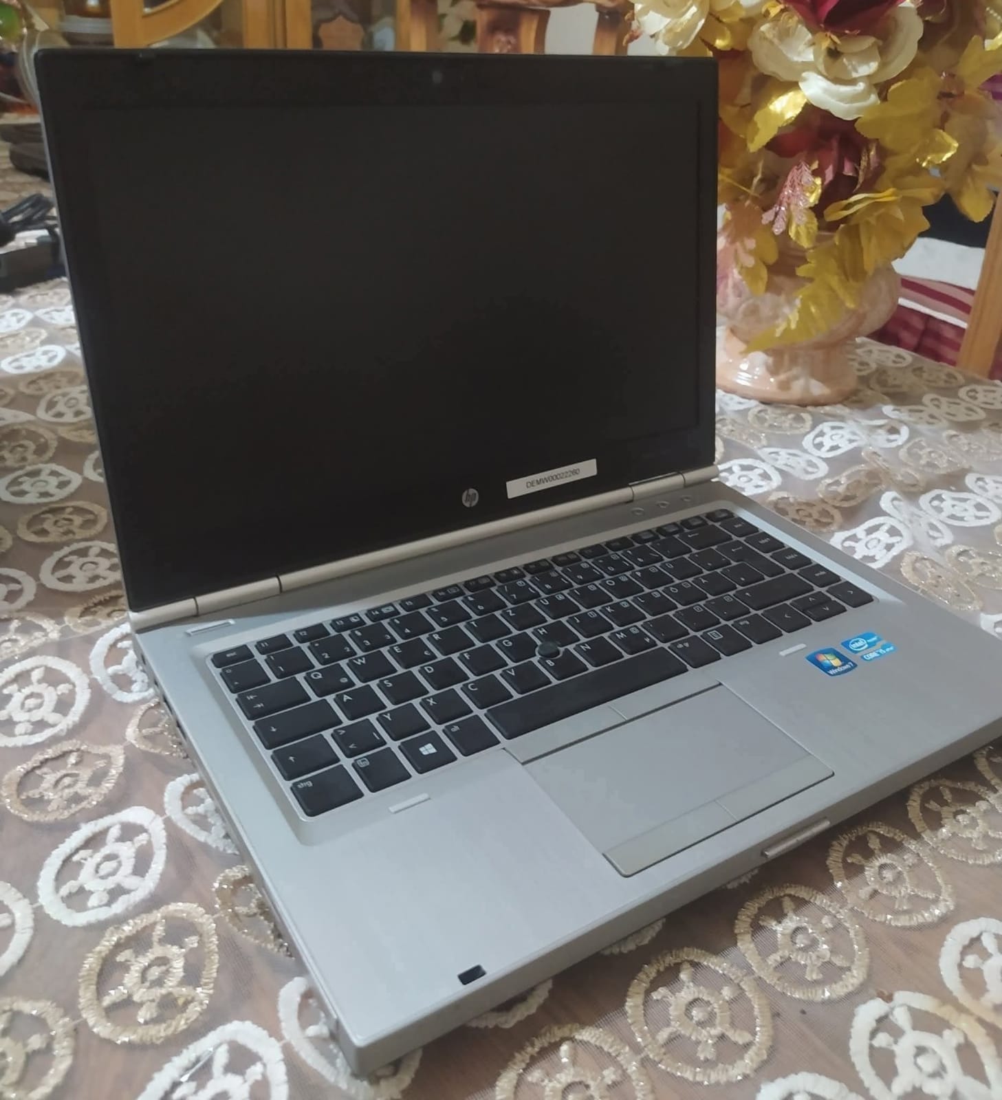 لاب توب hp استيراد بحالة ممتازة للأعمال المكتبية والبرامج