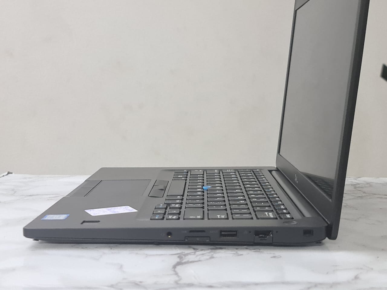 dell latitude 7490 core i5 8th gen ram 8g ssd 256g