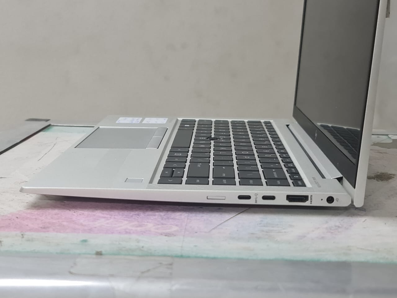 HP EliteBook 845 G7 14″ – AMD Ryzen 5 PRO 4650U Octa-core (8 Core) 1.70 GHz – 16 GB RAM – 256 GB SSD - 9