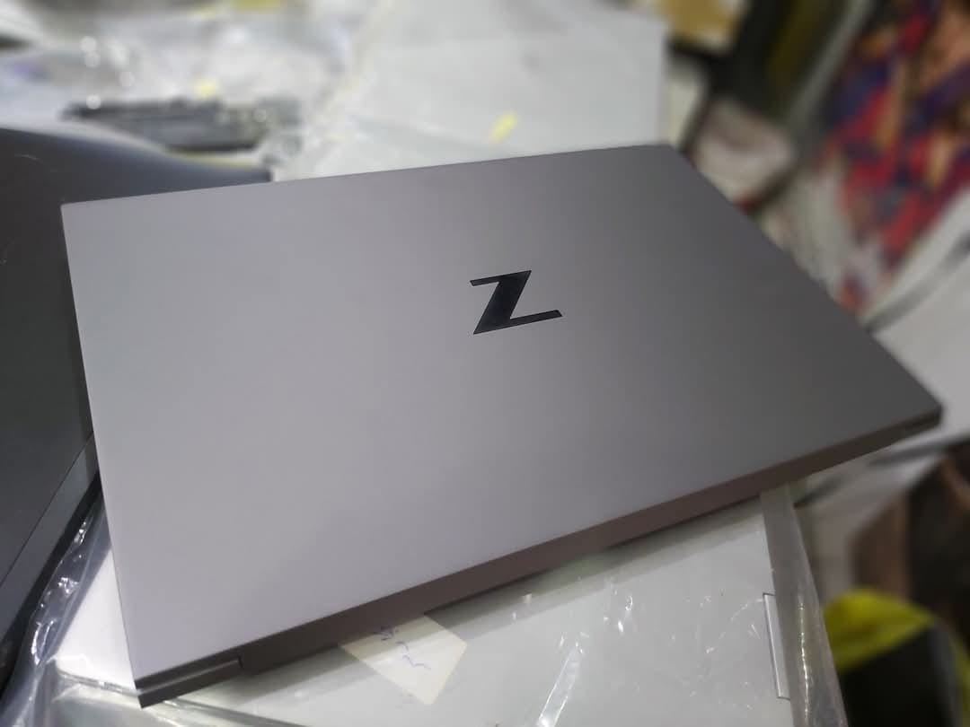 HP Zbook 15 G7 studio i710