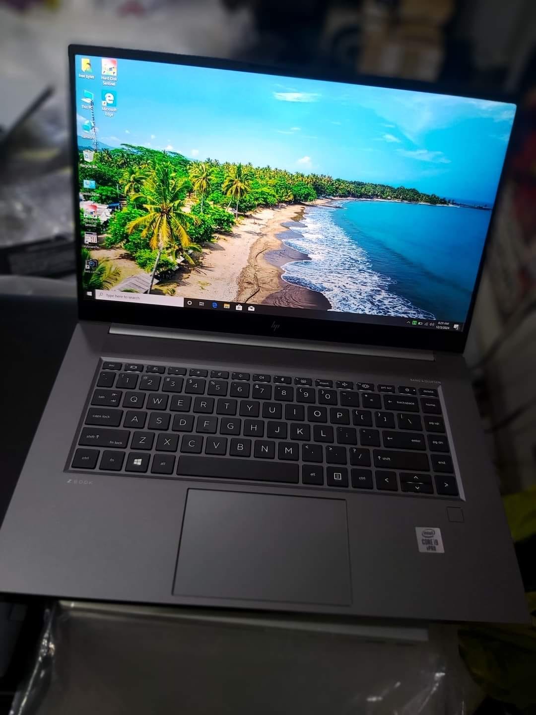 HP Zbook 15 G7 studio i710