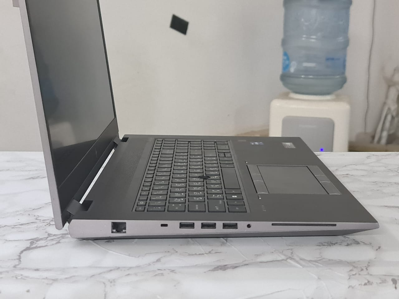 hp zbook fury 15 g8 – Nvidia RTX A2000 – 15.6 fhd – ssd 512 nvme – 32g ram
