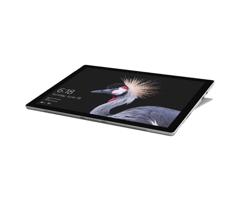 Microsoft Surface Pro 5 – Core i5 7300U – Ram 8 – SSD 256 -12.3 ” Touch 2K (للتجار)