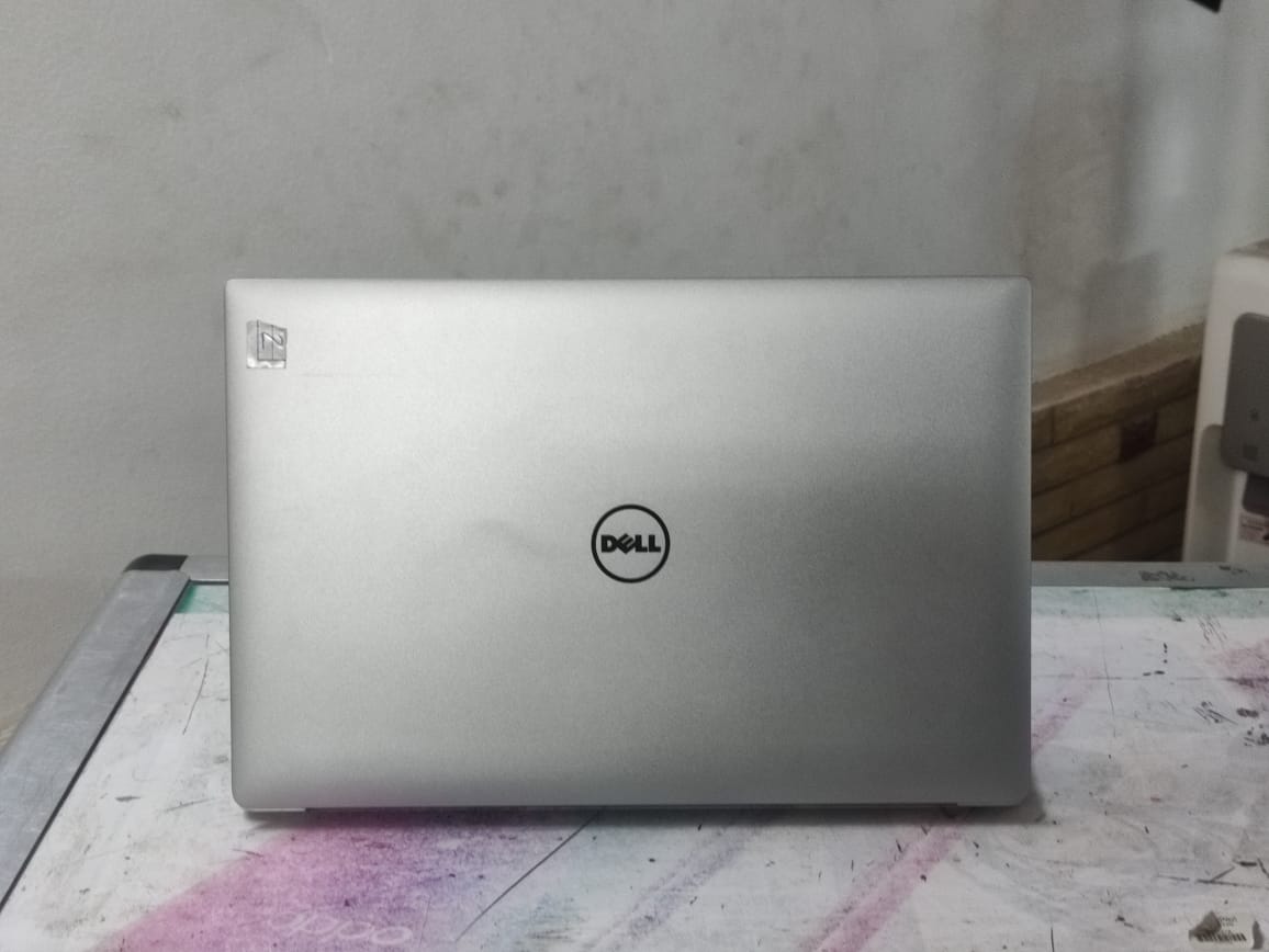 Dell Latitude 5530 Laptop Intel Core i5 12th 1245U , Intel UHD Graphics Card , 15.6″ FHD ,8GB RAM ,256GB SSD M.2 Window 11 بالكارتونة كالجديد تماما