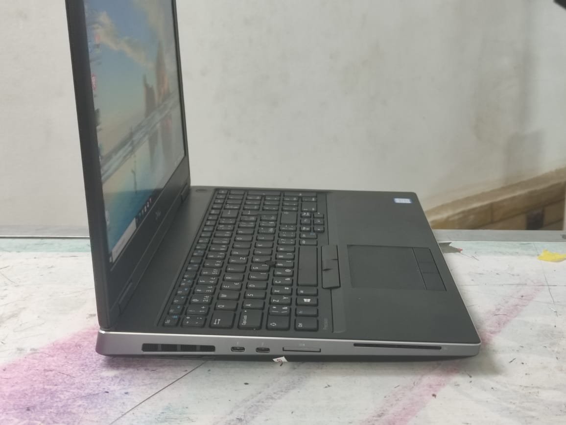 Dell Precision 7530 intal core i7 8750h – 512 SSD NVME – 16G RAM – NVIDEA P2000 4G DDR5 القوة والكفائة والسرعه في جهاز واحد